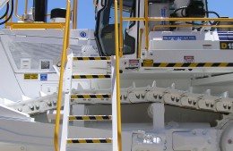 Komatsu D155 Dozer ladder access system stairs steps safeboarder LD01